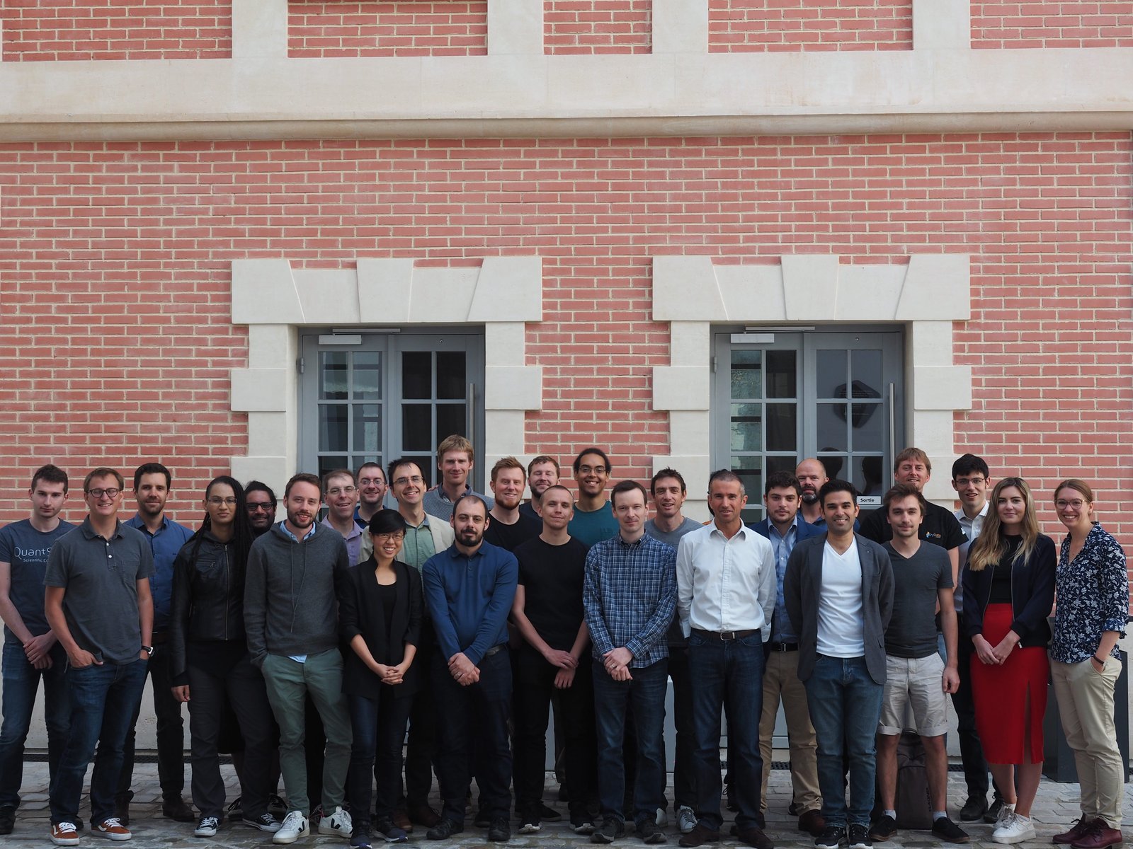 Attendees to the Jupyter Community Workshop on Dashboarding (Photo credit to Lindsey Heagy)