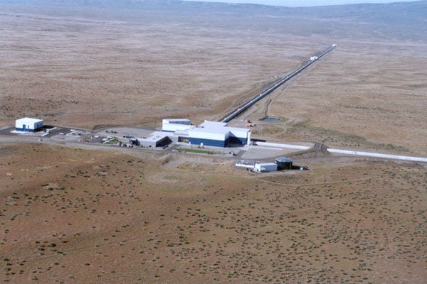 Aerial view of LIGO Hanford Observatory (image credit to LIGO Lab/Caltech/MIT).
